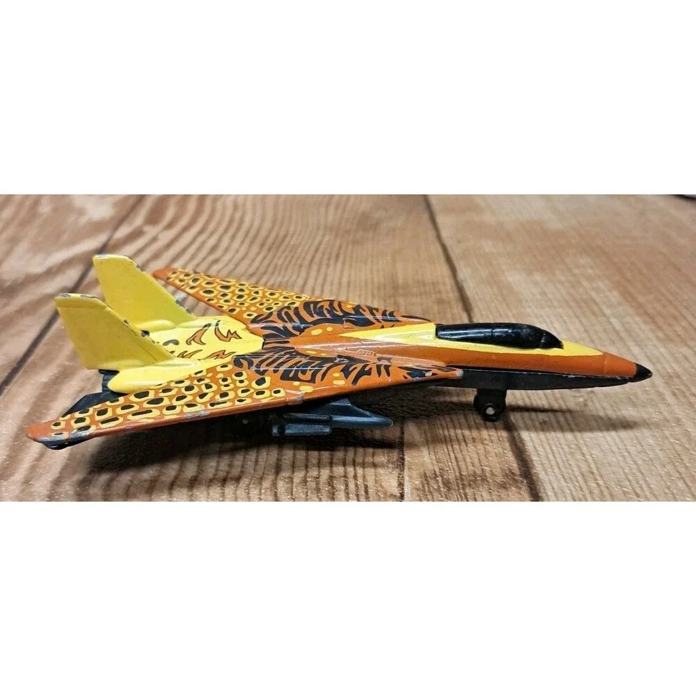 Matchbox Sky Busters TC01 Fighter Jet Die Cast Metal Cheetah Print Art loose
